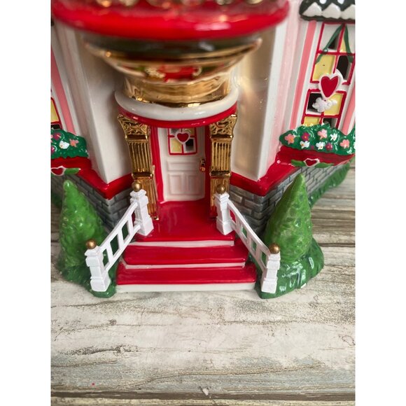 Dept 56 Cupid's Cardshop Ceramic Valentine's House in Box w/FLAWS - Picture 6 of 16